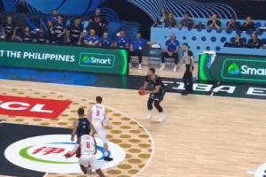 能否带队晋级？努尔基奇首节的这个压哨三分 有点运气的成分~