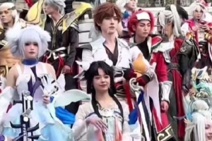 媒体人谈王者Coser道歉：主办方花了钱尽量别做cos人物不相符动作